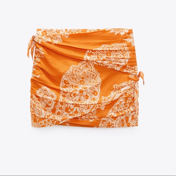 ZARA MATCHING SET ( SKIRT + TOP ) - Picture 3 of 4